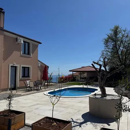 Villa Petra *
