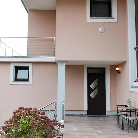 Petra Villa